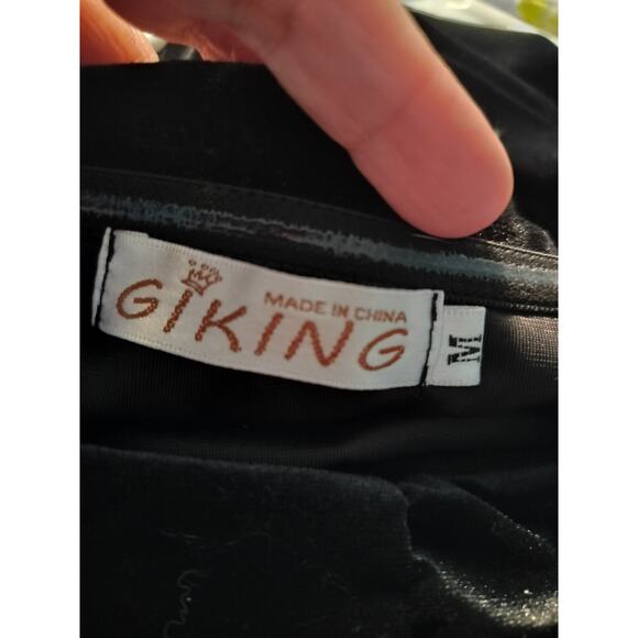 3431) Giking Black Velvet Off shoulder Goth Maxi Dress Size Medium - Picture 6 of 8